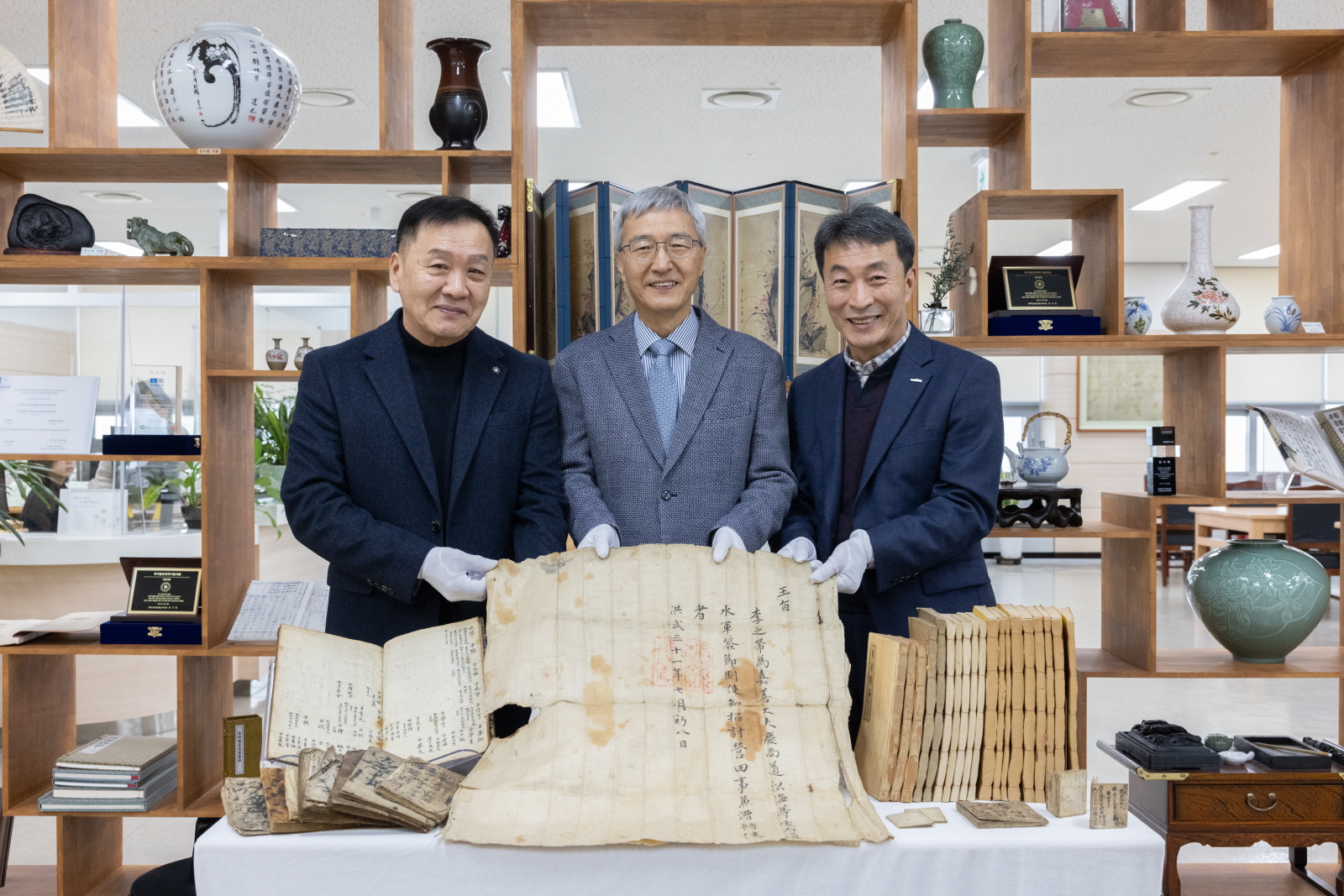 2025.01.21. 경주 이씨 익재공파 기증 증정식