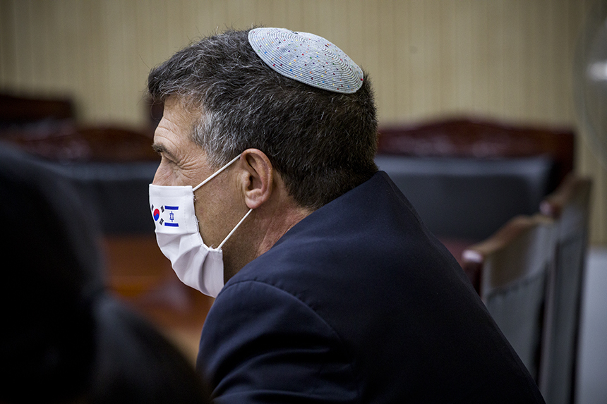 아키바 토르 주한 이스라엘 대사가 이야기 하고 있다.