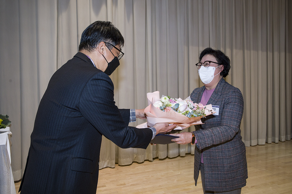 책이음 우수기관 시상.