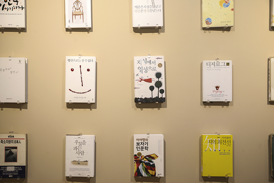 일반 119권, 어린이 책 66권을 만날 수 있다.